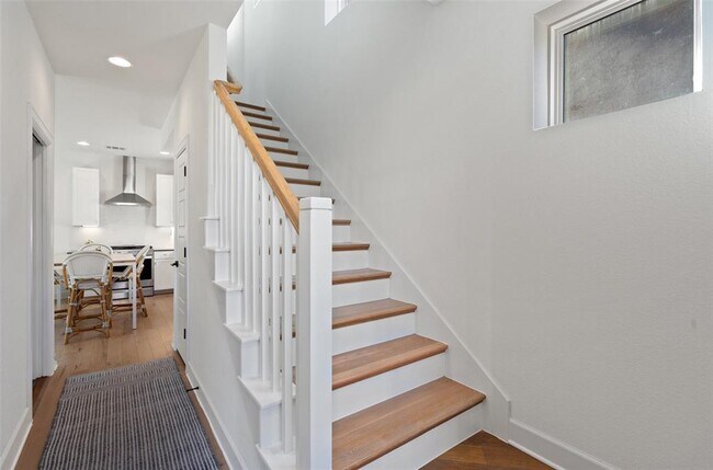 Building Photo - 209 Ben Howell Dr