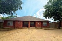 Building Photo - 2022 Legacy Ln