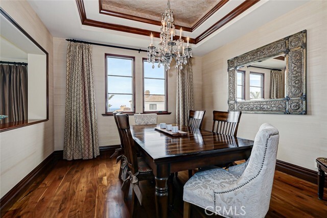 Building Photo - 853 6th St