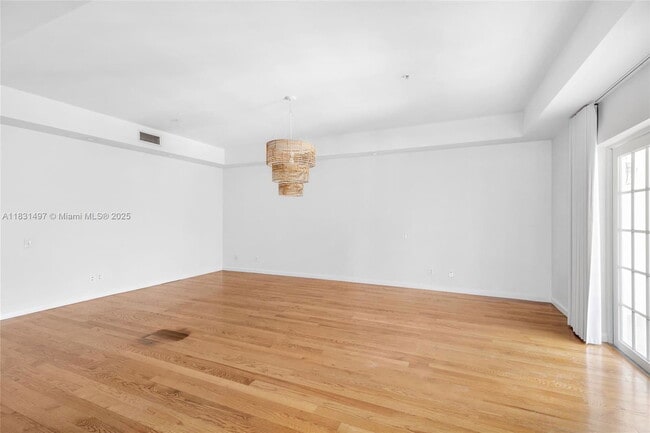 Building Photo - 1415 Sunset Harbour Dr