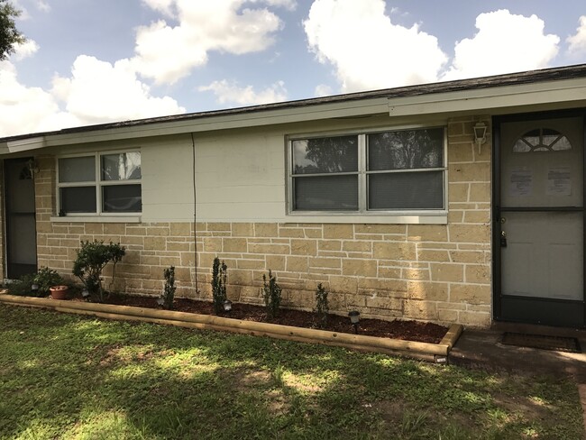 Building Photo - Rental - 2 bedroom