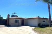 Building Photo - 11114 Blue Jay Dr