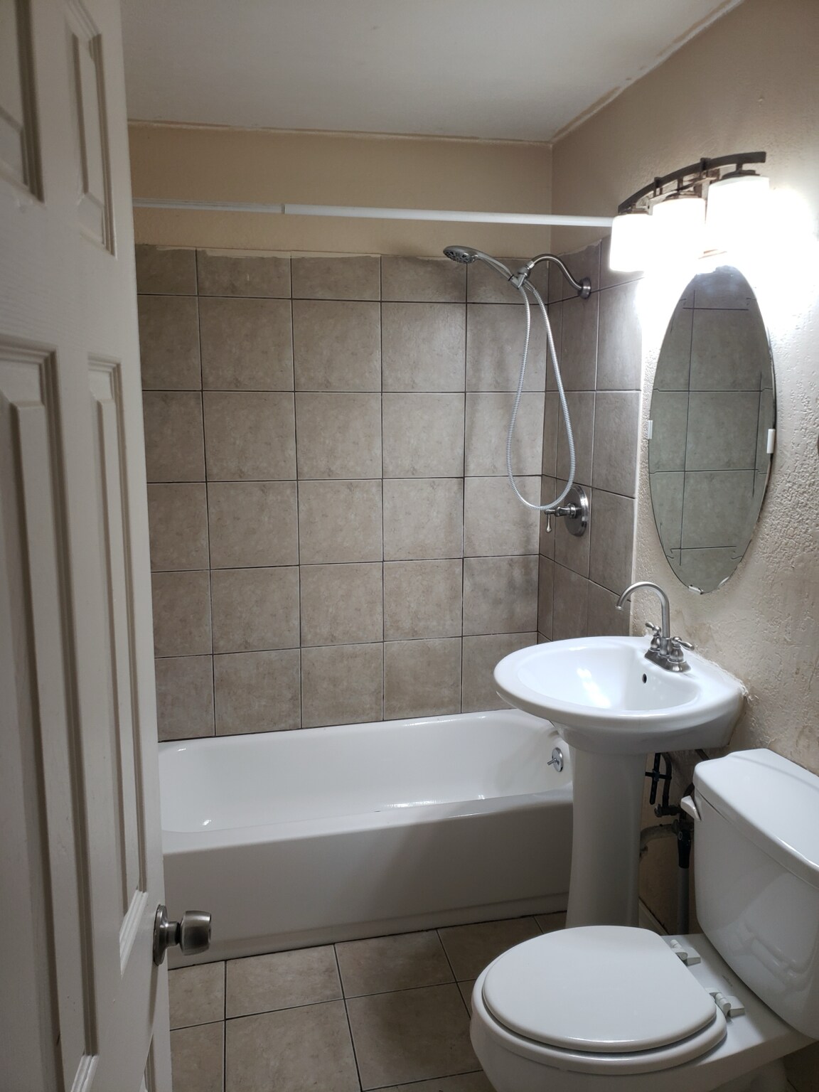 Building Photo - 1181 Newark St