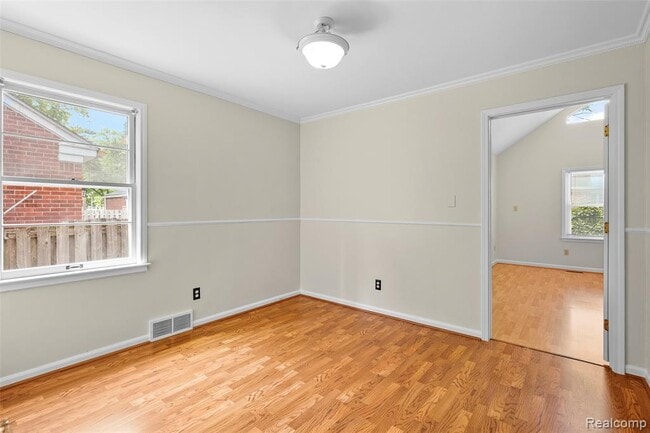 Building Photo - 1121 N Lafayette St