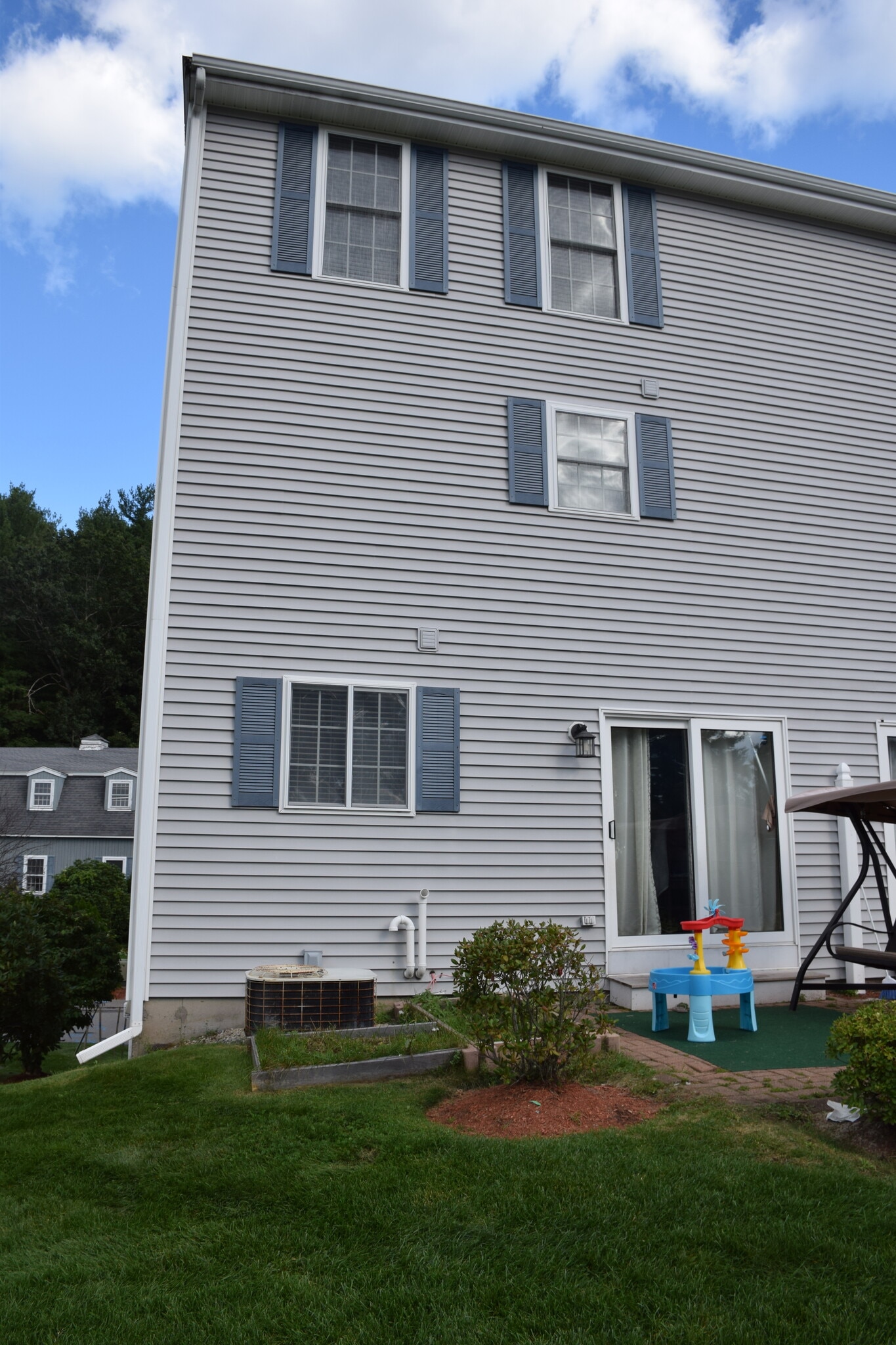 Building Photo - 27 Georgetown Dr