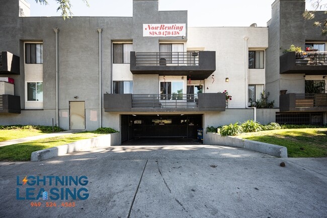 Building Photo - 14201 Victory Blvd