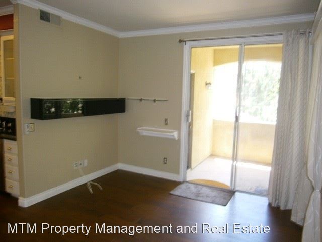 Building Photo - 2 br, 2 bath House - 3231 Dehesa Rd #35