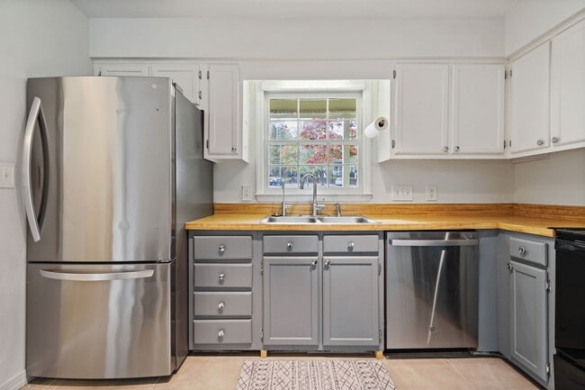 Building Photo - Woodcroft Two Bedroom home (Furnished optional) Durham