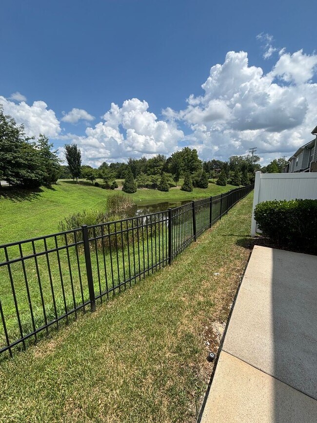 Building Photo - 3240 Brookberry Ln