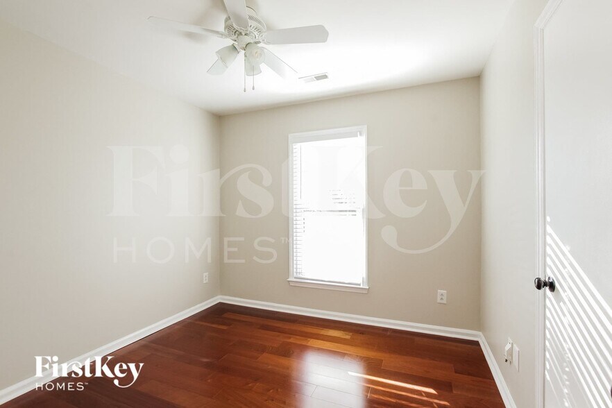 Building Photo - 11701 Charnwood Ct