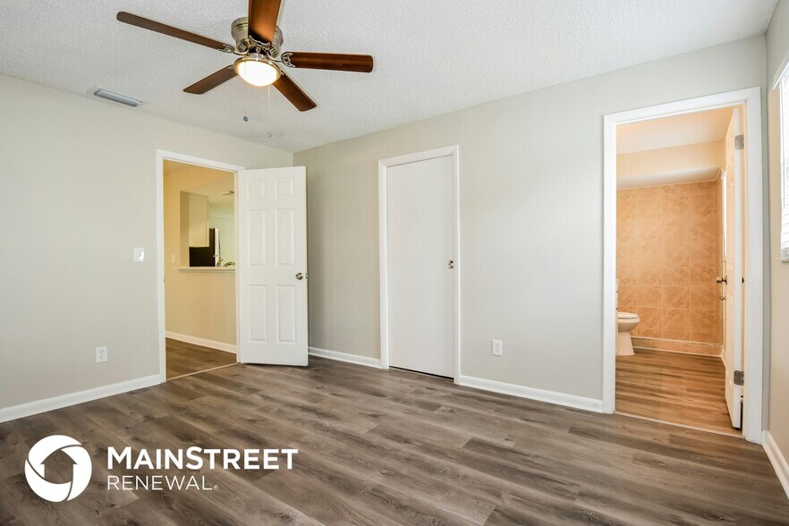 Building Photo - 1820 SE 10th St