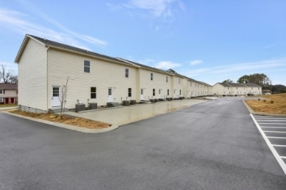 Building Photo - 418 Caldwell Dr