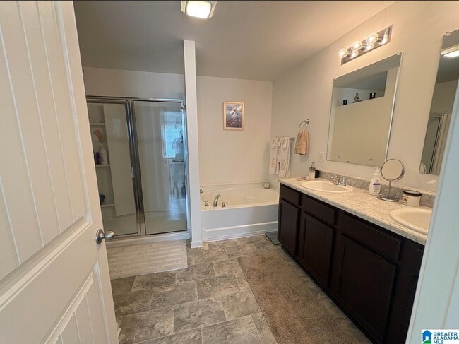 Building Photo - 788 Michelle Mnr