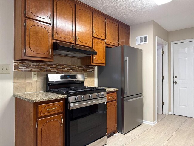 Building Photo - 217 Briarpatch Ct