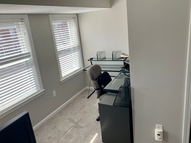 Building Photo - 142 Quincy Shore Dr