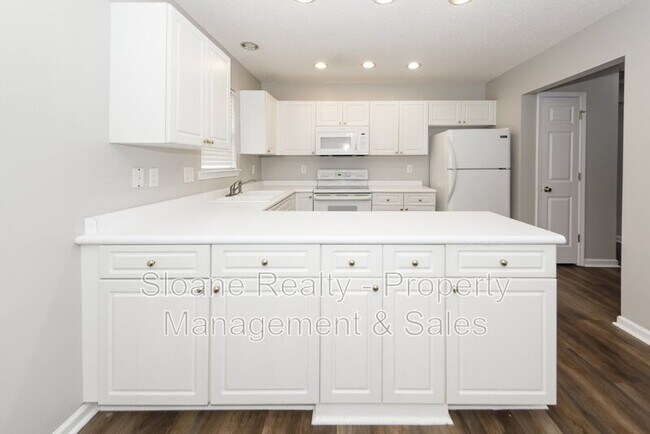 Building Photo - 4893 Habersham Ln