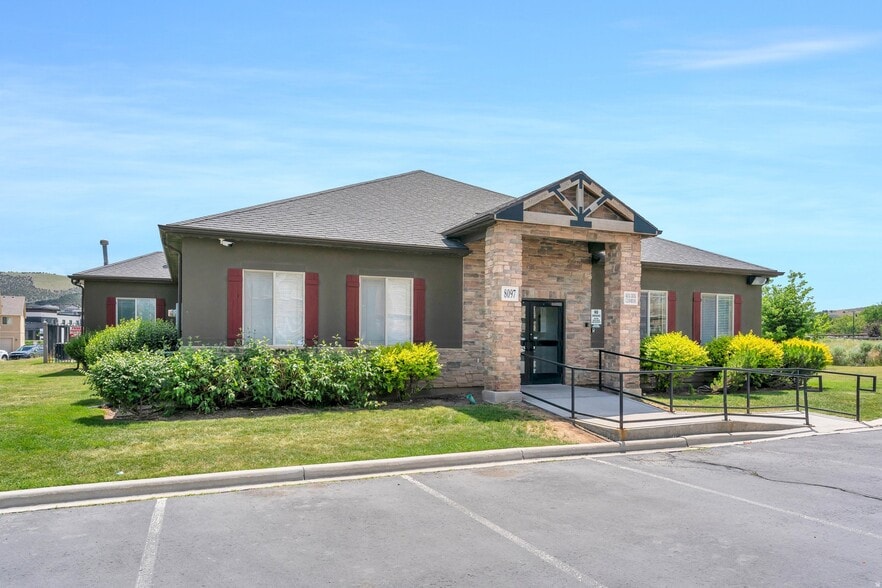 Building Photo - 3618 Clear Rock Rd