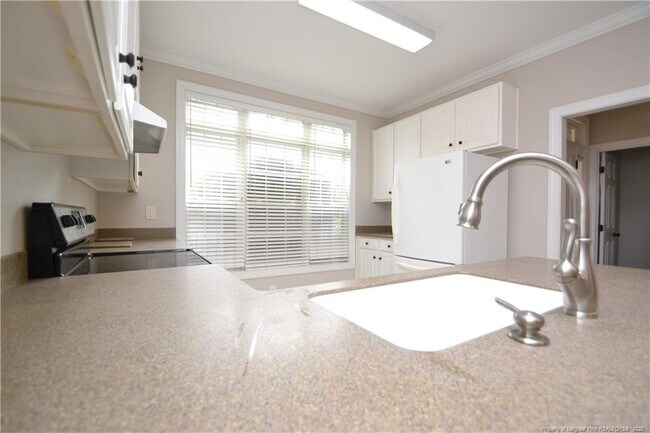Building Photo - 1507 Poets Glade Dr