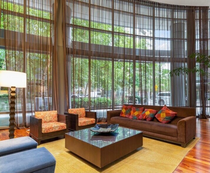 Lobby - 3601 S River Pky
