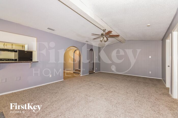 Building Photo - 2026 Aspen Ln