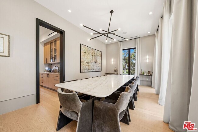 Building Photo - 9206 Monte Mar Dr
