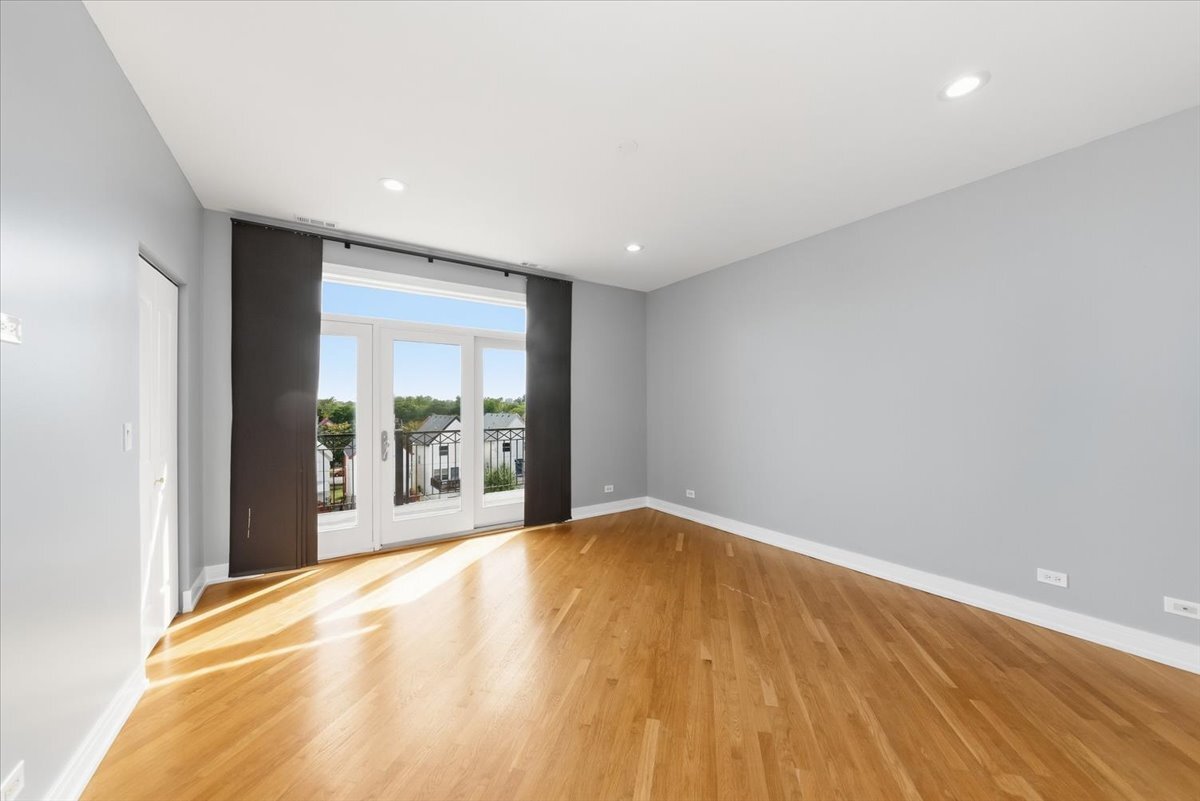 Building Photo - 6531 S Woodlawn Ave