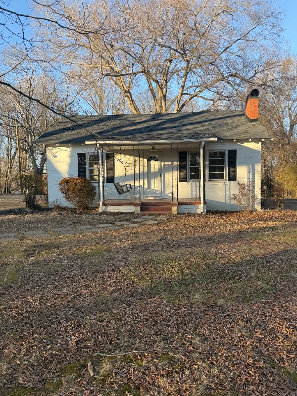 Building Photo - 435 E Meadow Rd