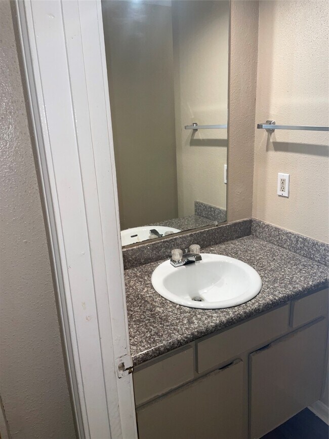 Building Photo - 4710 Airport Blvd