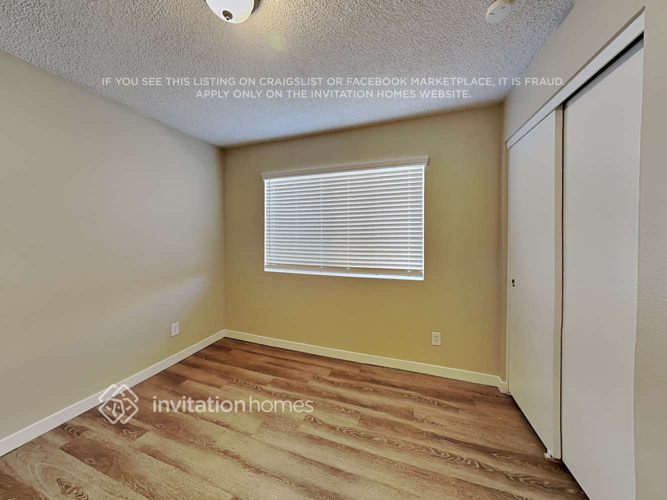 Building Photo - 3226 W Ross Ave