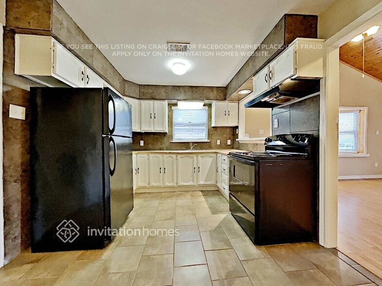 Building Photo - 10818 Highpoint Ln