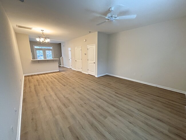 Building Photo - 202 Jordan Ln