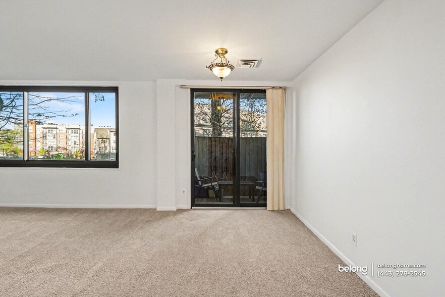 Building Photo - 3450 Toledo Ter