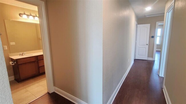 Building Photo - 7526 Rio Pass