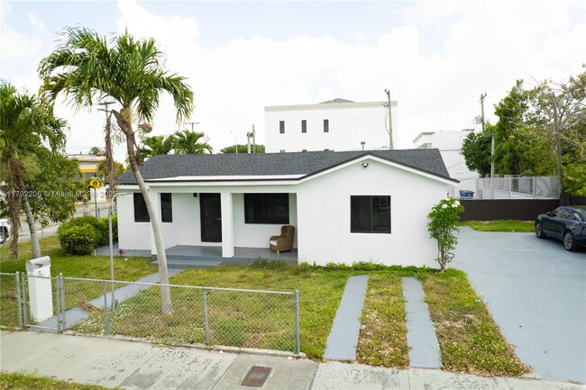 Building Photo - 6791 SW 25th St