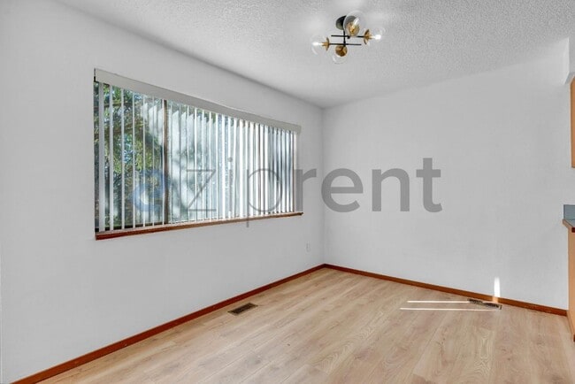 Building Photo - 264 Cervantes Cir