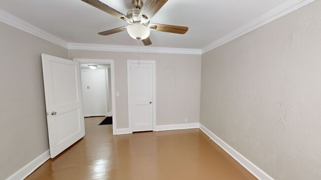 Building Photo - 2 acres in Millbrook w/ large screened in ...