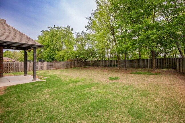 Building Photo - 3601 SW Willowbrook Rd