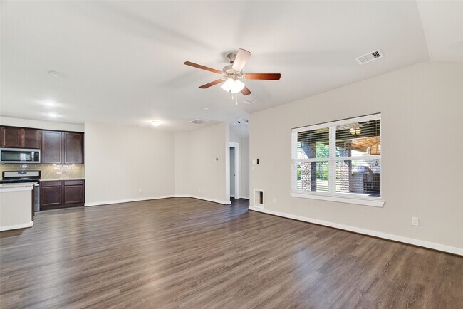 Building Photo - 12322 Sabine Point Dr