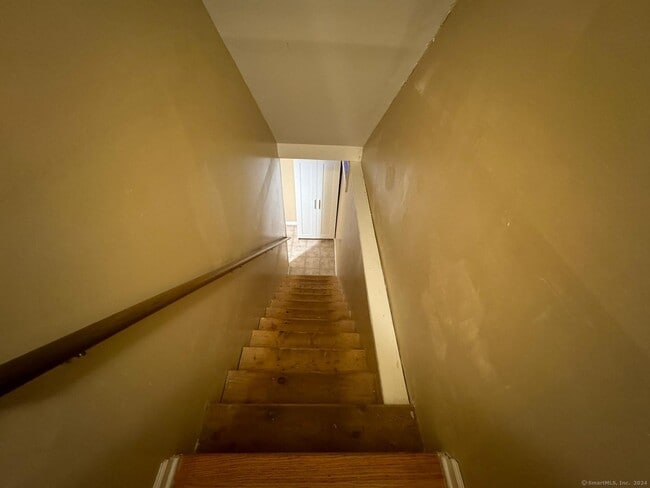 Building Photo - 59 Gilbert Ln