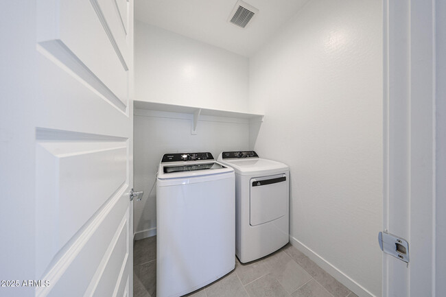 Building Photo - 16707 W Chama Dr