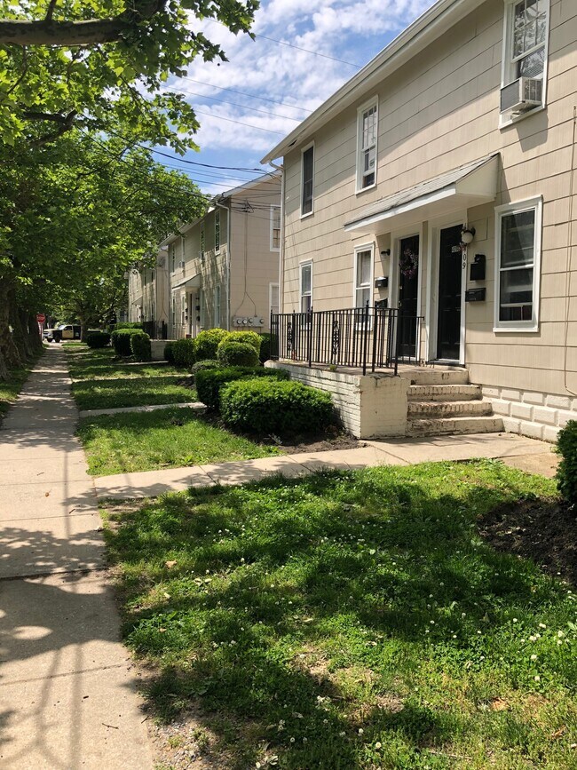 Blue Manor Apartments 409 Thomson Ave Paulsboro NJ 08066 Apartment