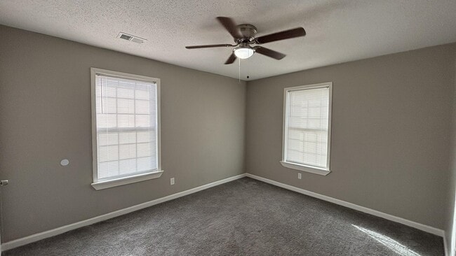 Building Photo - 1272 Semmes St