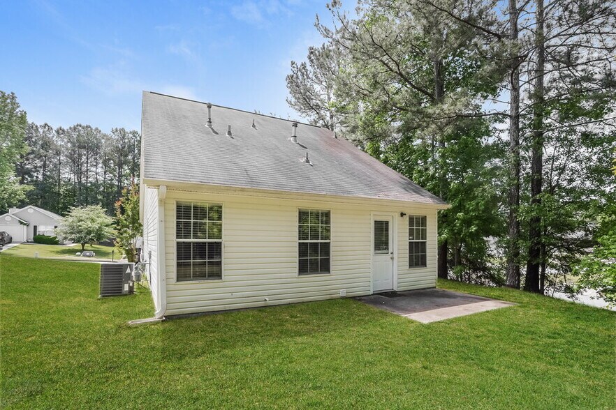 Building Photo - 1531 Wembley Dr