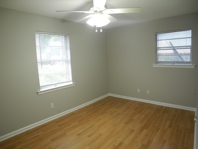 Building Photo - 23 Port Royal Dr