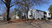 Building Photo - Sharon Lakes