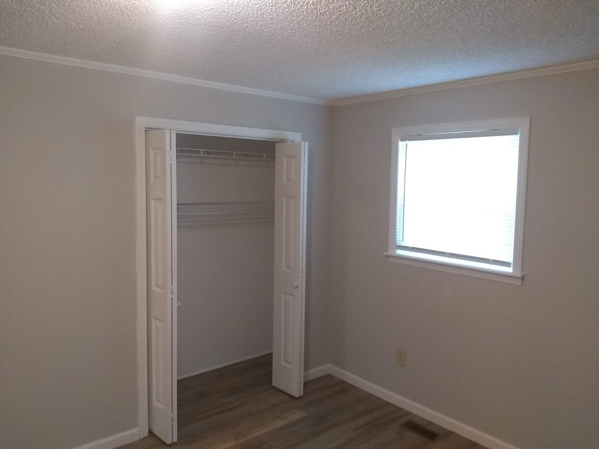 Building Photo - 3516 Marquis Dr