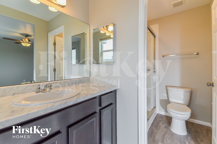 Building Photo - 11663 Ducal Point