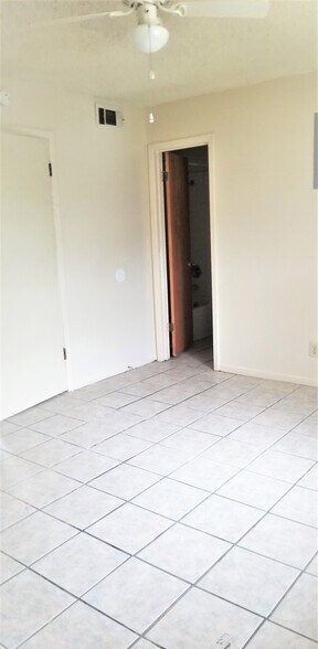 Building Photo - 607 N 20th St