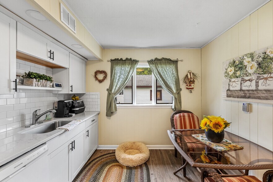 Building Photo - 39 Patton Rd