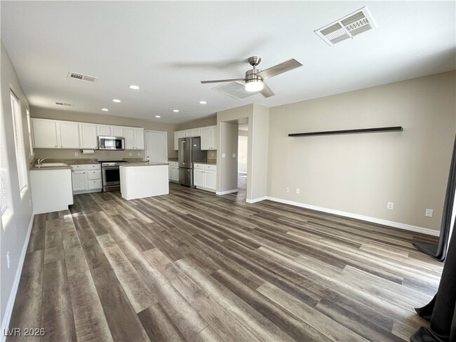 Building Photo - 10353 Talking Tree Ave